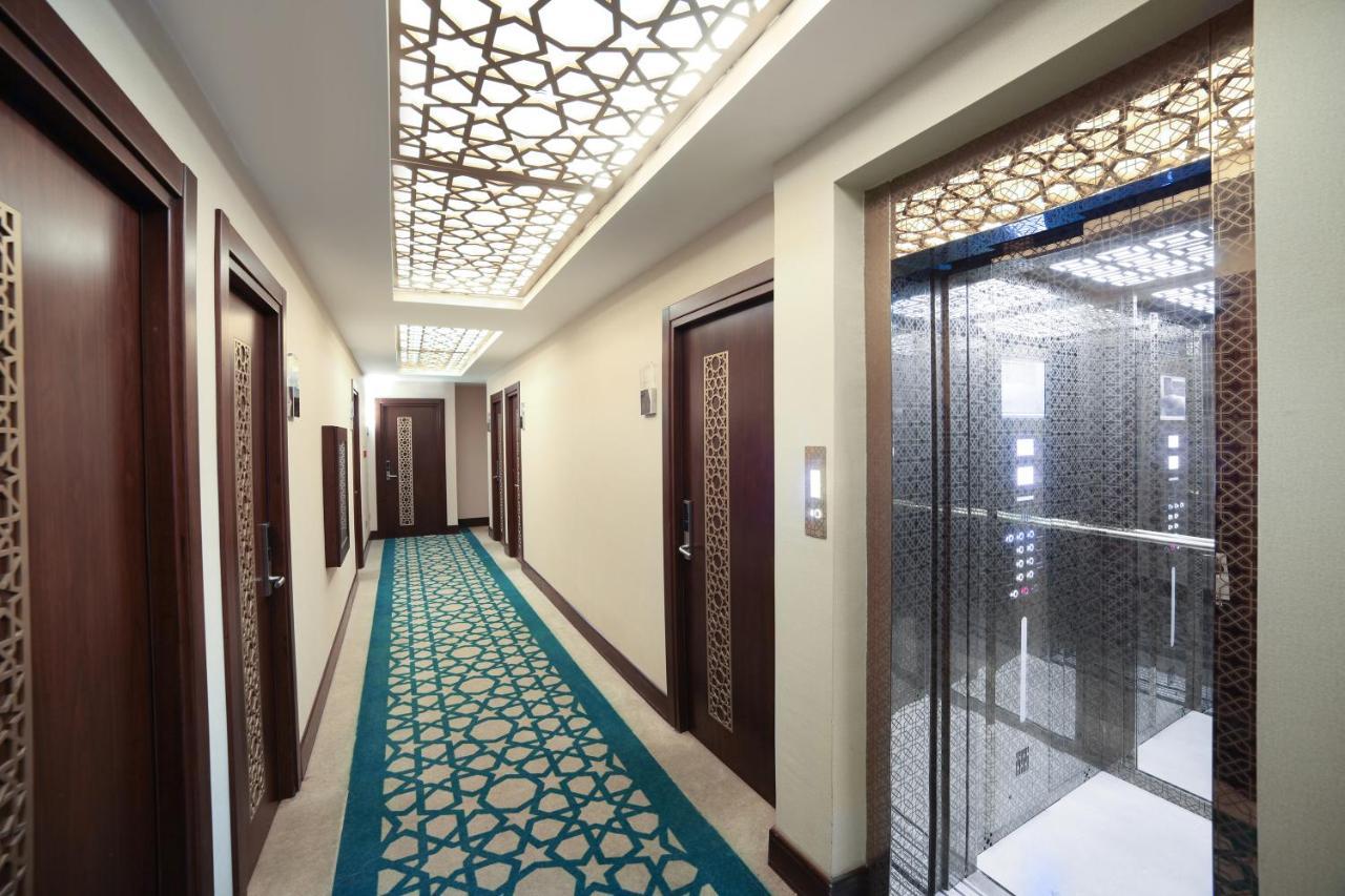 Great Fortune Hotel & Spa Isztambul Kültér fotó A corridor in a hotel